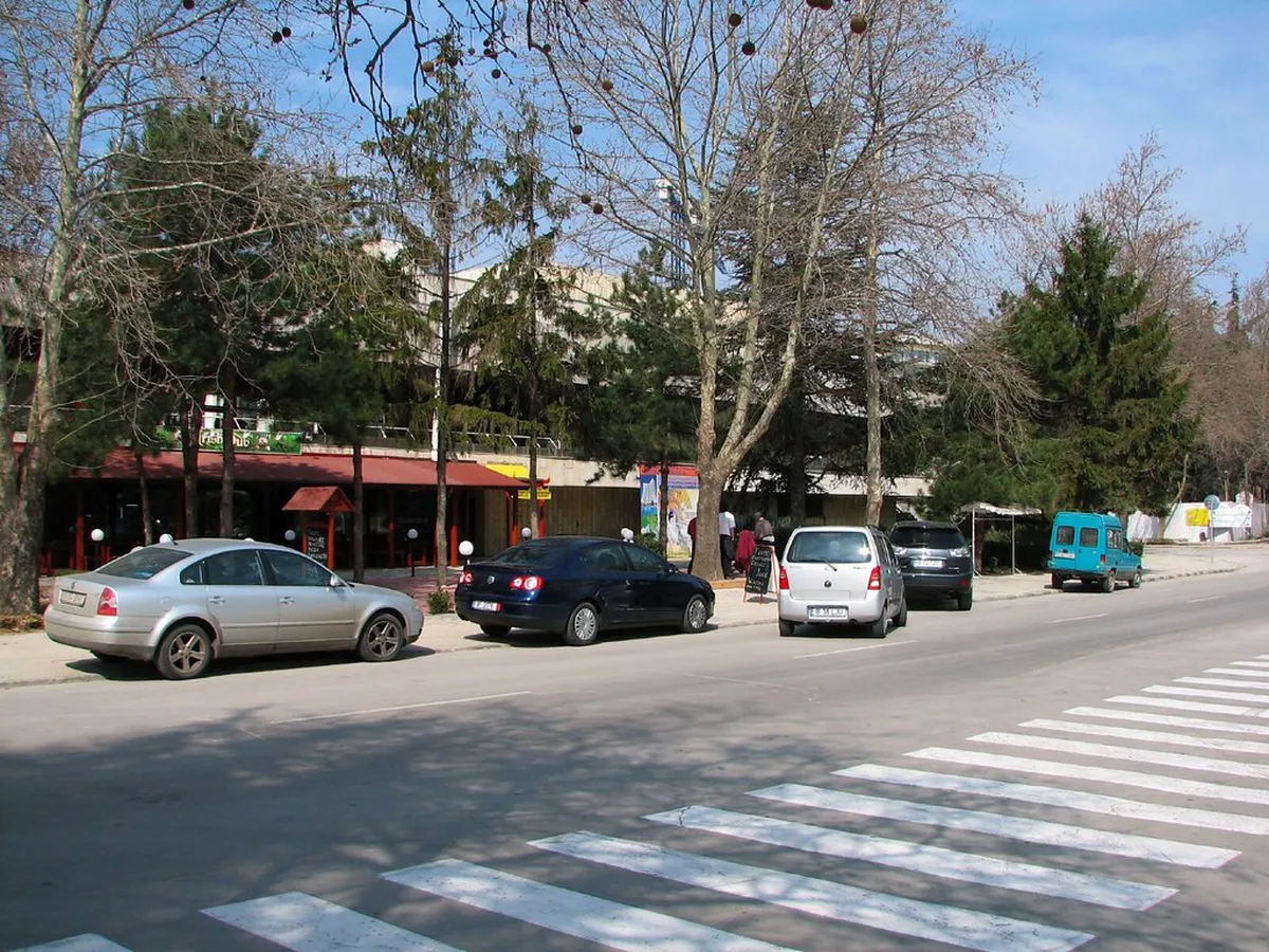 Stroller accessibility and movement without a car in Albena
