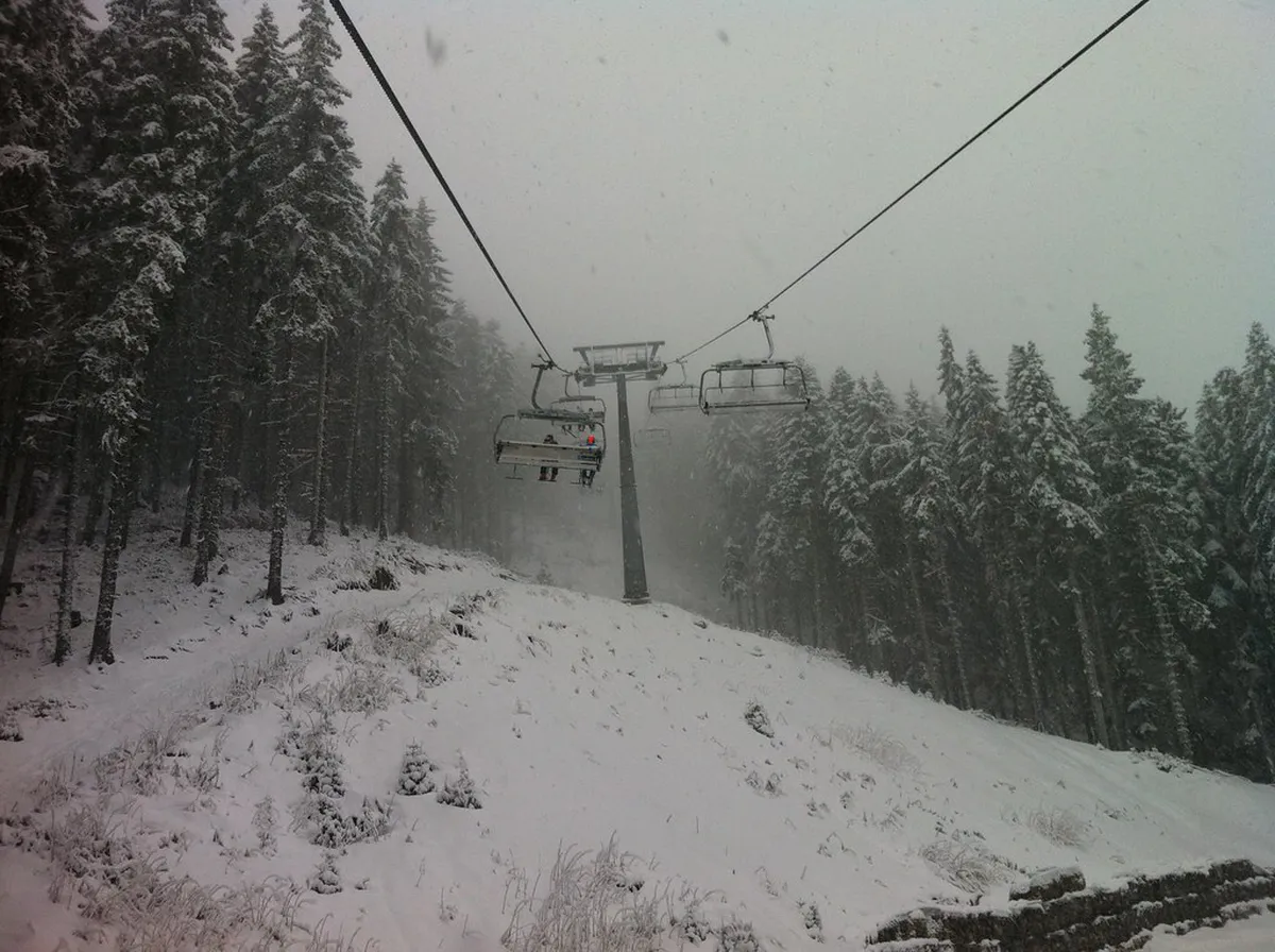 Bansko ski resort, Bulgaria — Where to Stay: Ski-In/Ski-Out vs. Private Chalets
