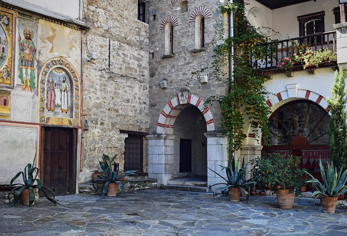 Bachkovo Monastery Travel Guide: History, Icons, and Tips