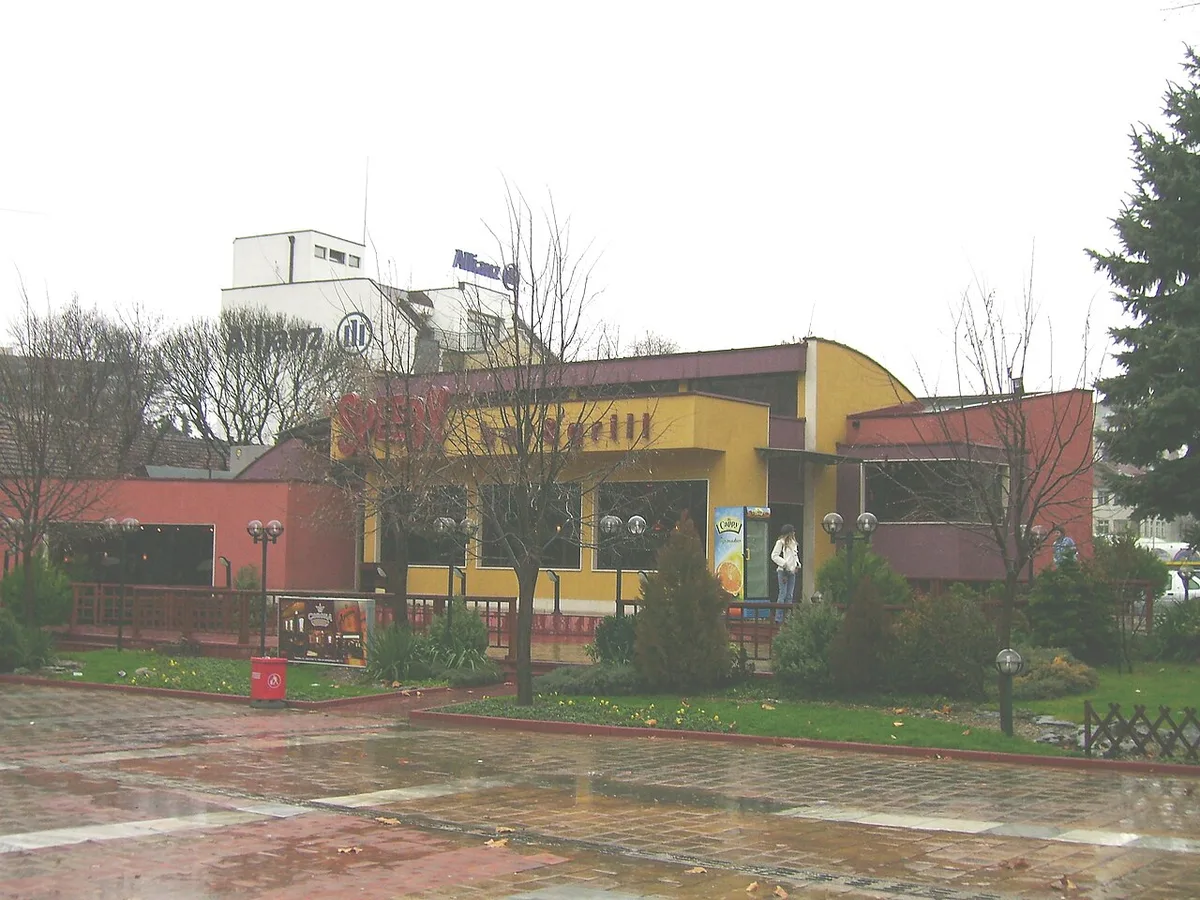 Restaurant and cafe life in Pleven, Bulgaria — 2