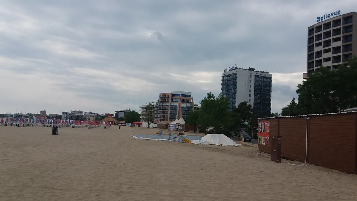 Burgas Weather and Seasons Overview in Burgas beach Black Sea, Bulgaria