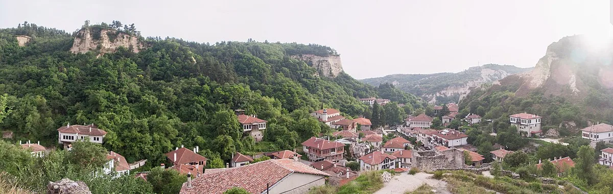 Melnik town and vineyards — 1