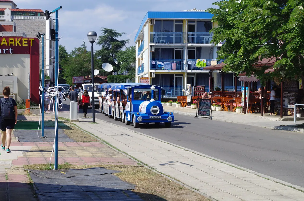 Sunny Beach vs Golden Sands: Ultimate Bulgaria Resort Comparison