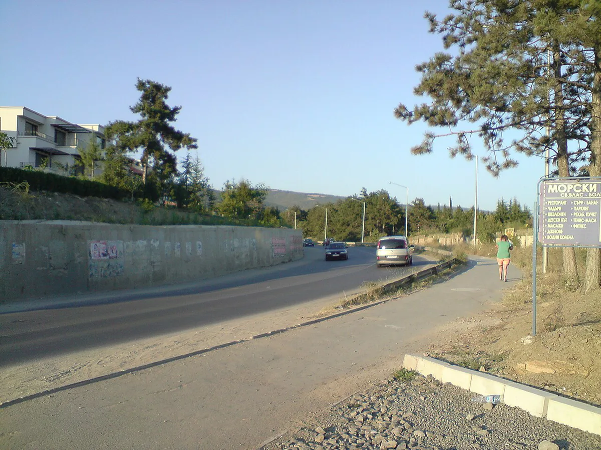 Coastal road from Burgas Airport to Sunny Beach, Bulgaria — 1