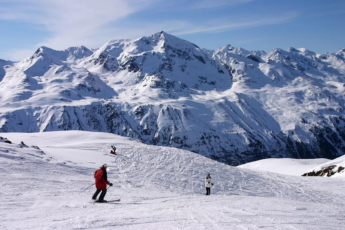 Cheap Ski Holidays Bulgaria: 8 Best Value Resorts & Planning Guide