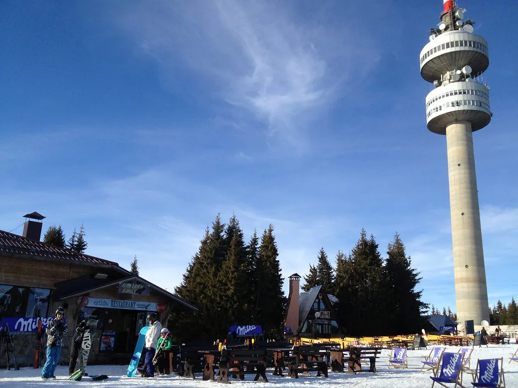 Snowboarding in Pamporovo, Bulgaria in Pamporovo, Bulgaria