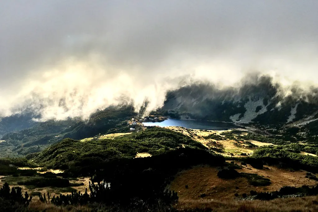 Hiking trail linking the Rila Lakes