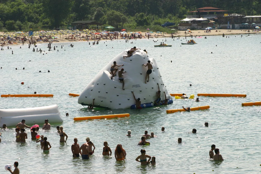 Kiten Beach, Bulgaria: Atliman vs South Beach Guide (2026)