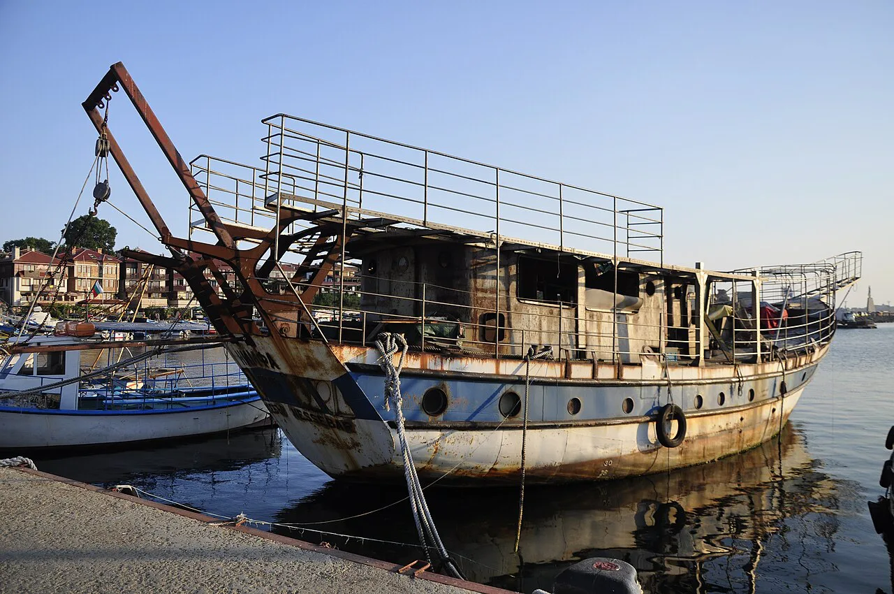 Nessebar Boat Trips: A 2026 Guide to Catamarans, Pirate Ships, and Sea Taxis
