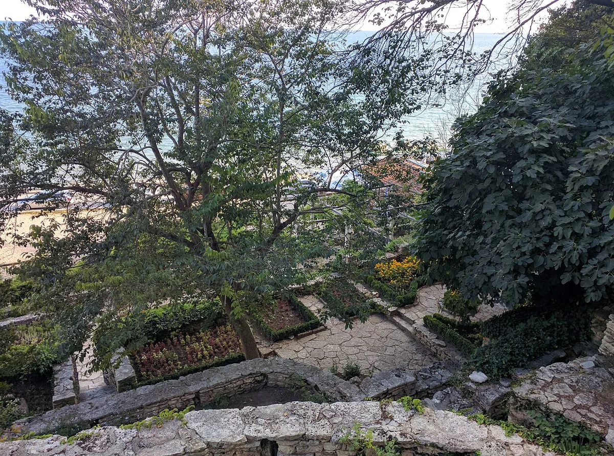 Balchik waterfront and Palace, Bulgaria — 2