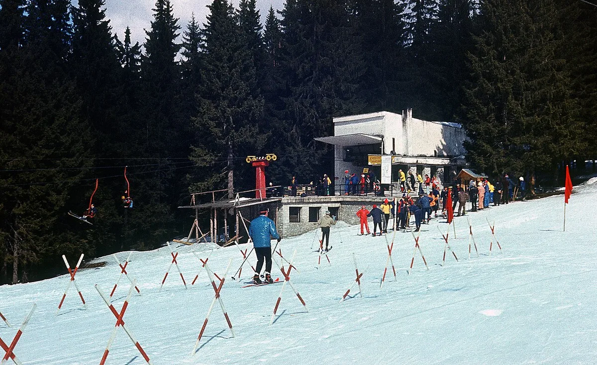 Snezhanka Tower on Snezhanka peak, Pamporovo — 2