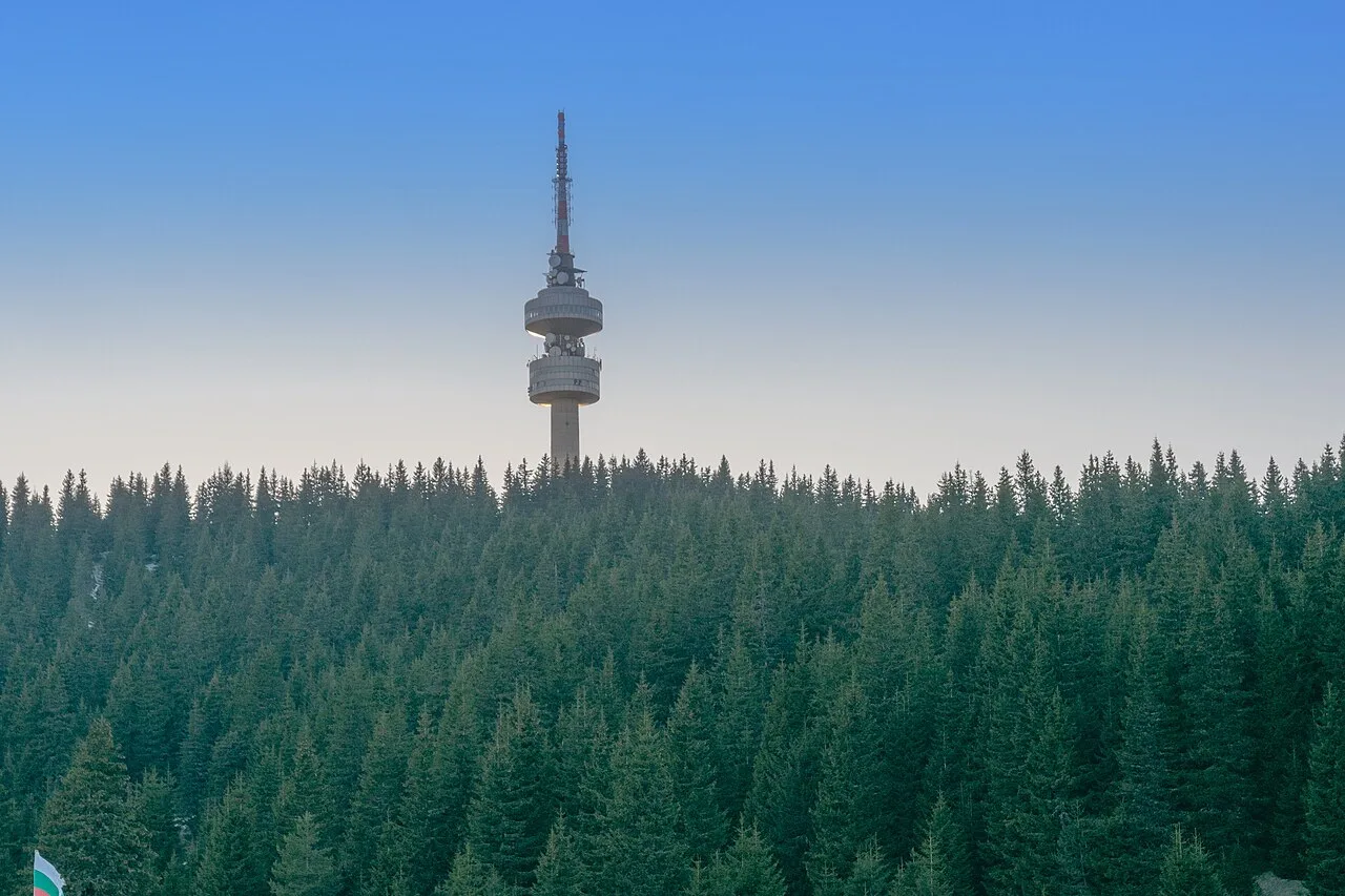 Snezhanka Tower Pamporovo 2026: Views, Chairlift & Guide