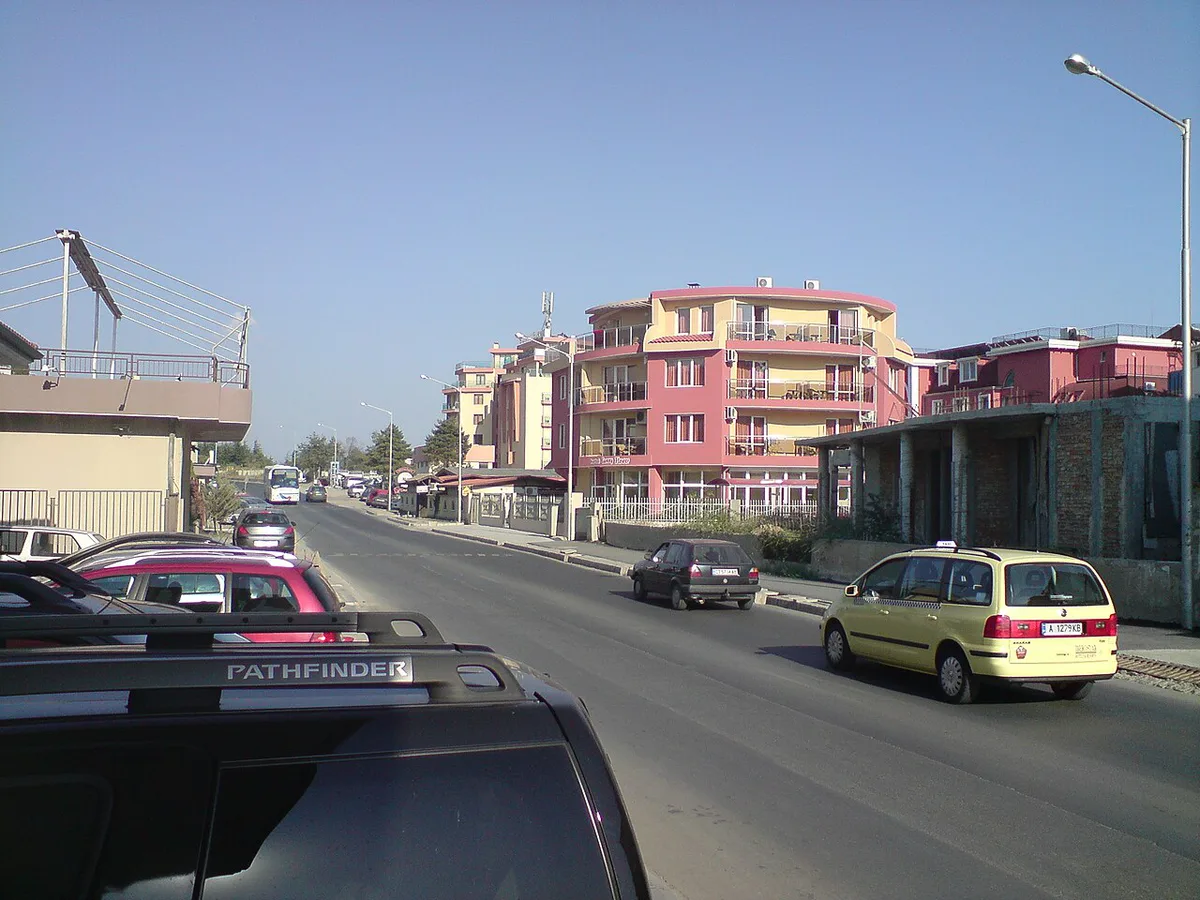 Road access near Sunny Beach resort, Bulgaria — 1