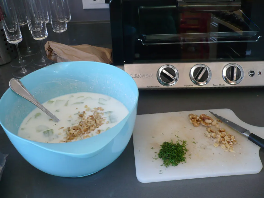 Tarator, Bulgarian cold cucumber and yogurt soup