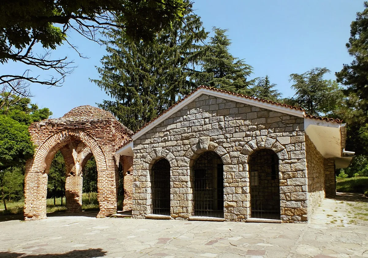 Thracian Tomb of Kazanlak (UNESCO) — 3