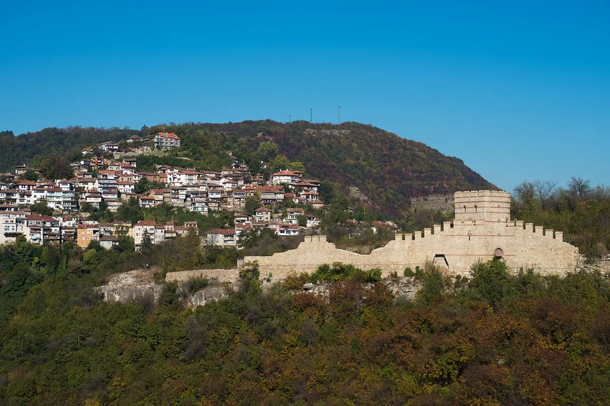 Trapezitsa Fortress Visitor Guide: Funicular, Tickets & History