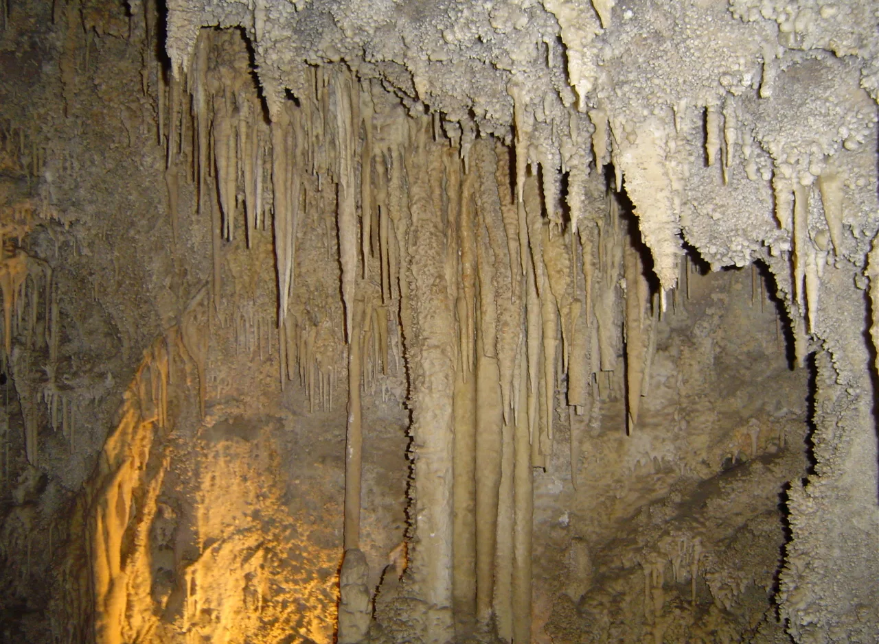 Uhlovitsa Cave Guide: the Rhodopes' Underground Icefall