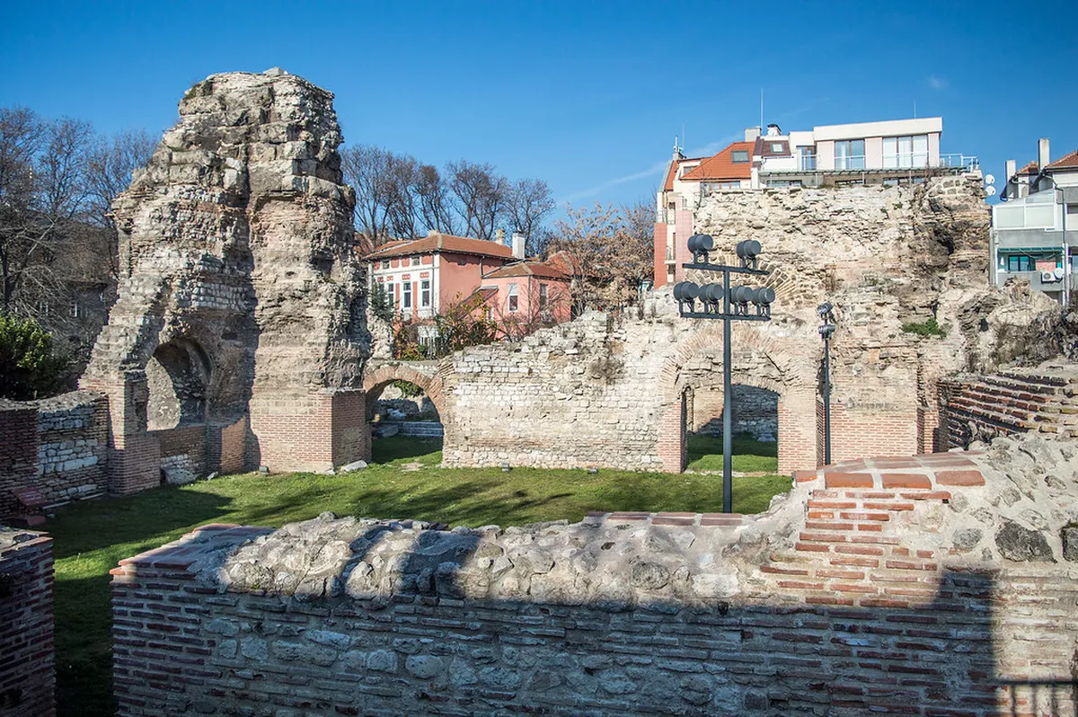 Where to Find the Varna Christmas Market: Fun Port vs. Chataldzha