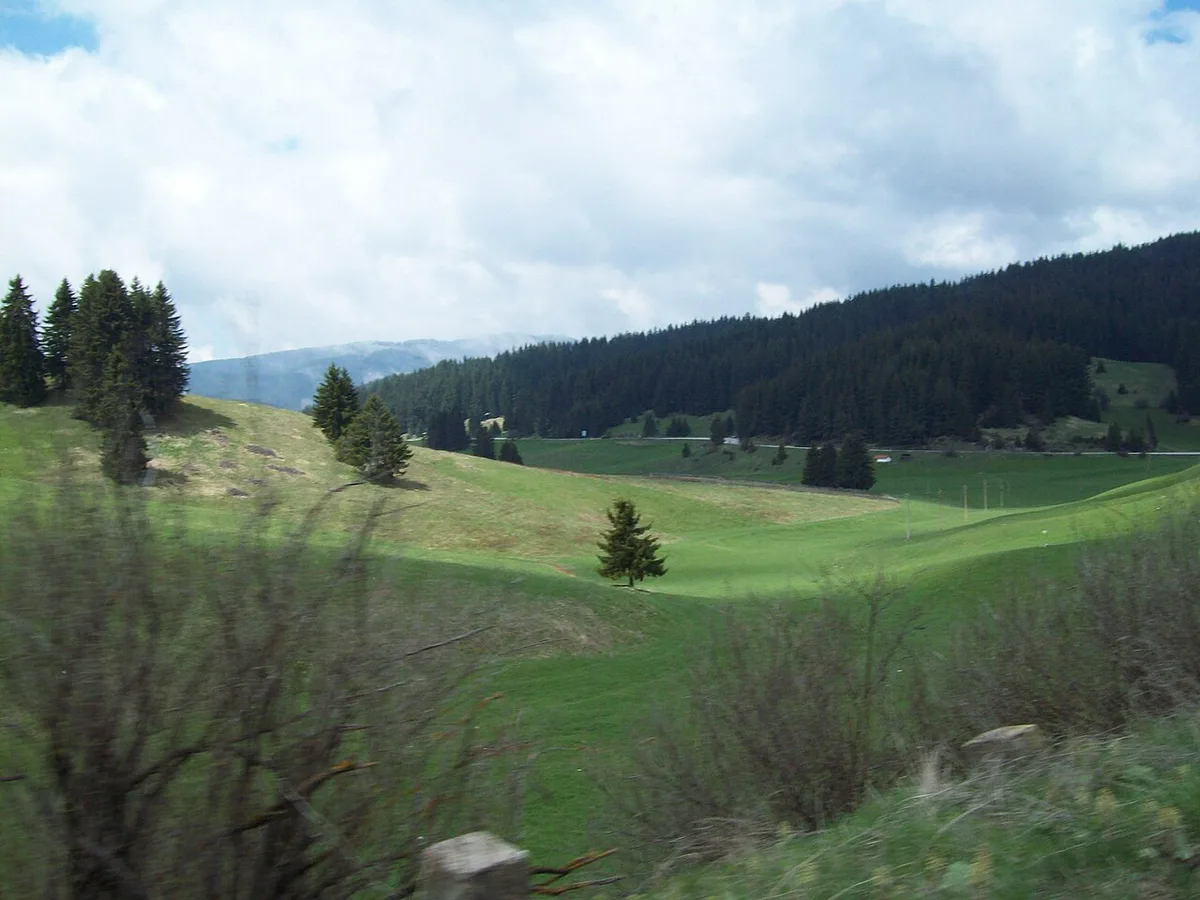 Rozhen pass2 — 1